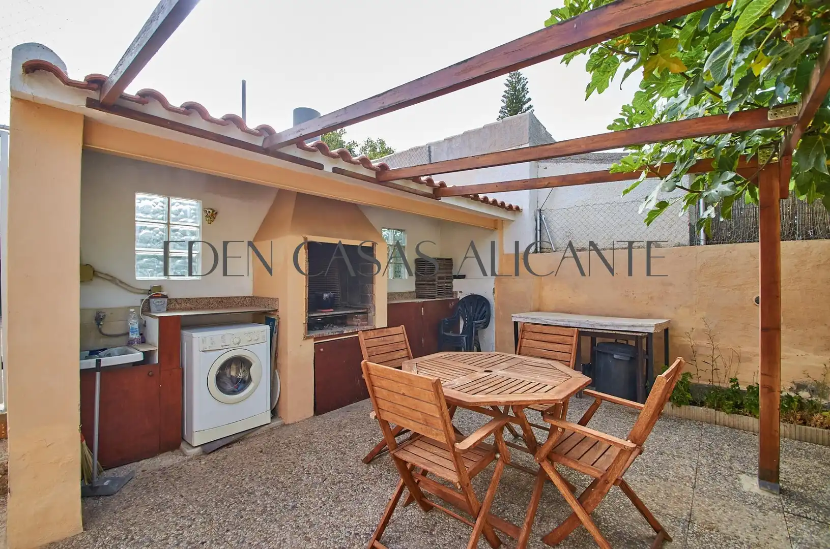 Terrasse von Haus oder Chalet zum Verkauf in Mutxamel mit Klimaanlage, Heizung und Privatgarten