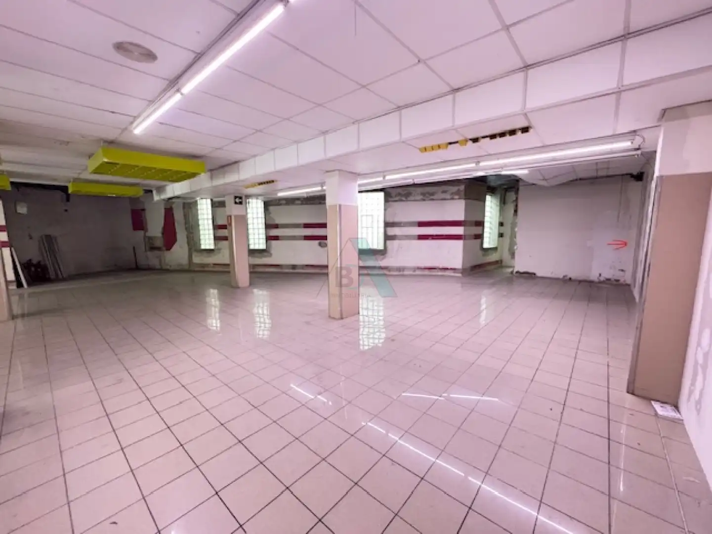 Business premises to rent in Llanes - Román Romano, imagen 2