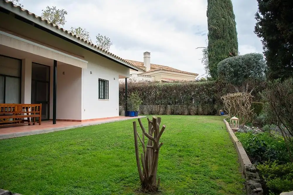 Jardín de Casa o chalet en venta en Bormujos con Aire acondicionado, Calefacción y Jardín privado