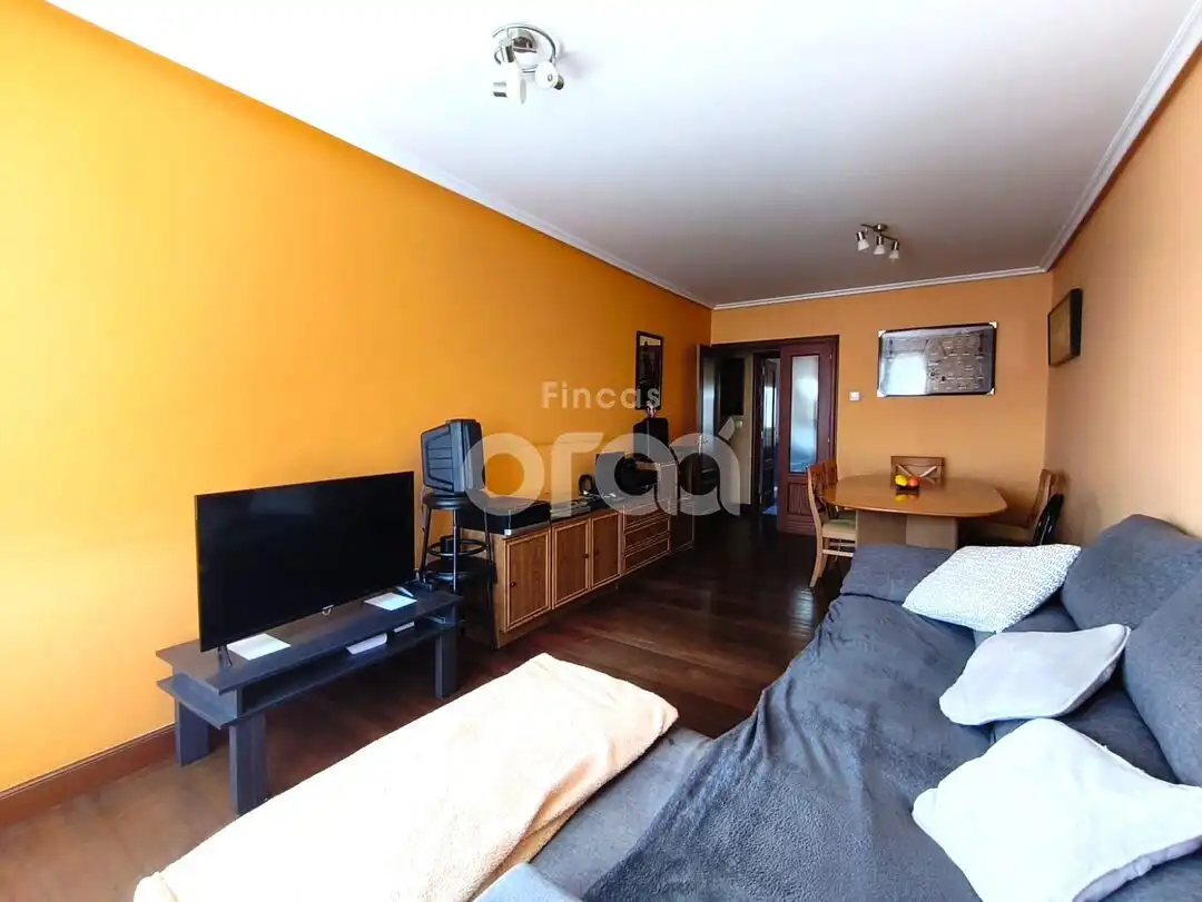 Sala d'estar de Pis en venda en Santurtzi  amb Calefacció i Terrassa