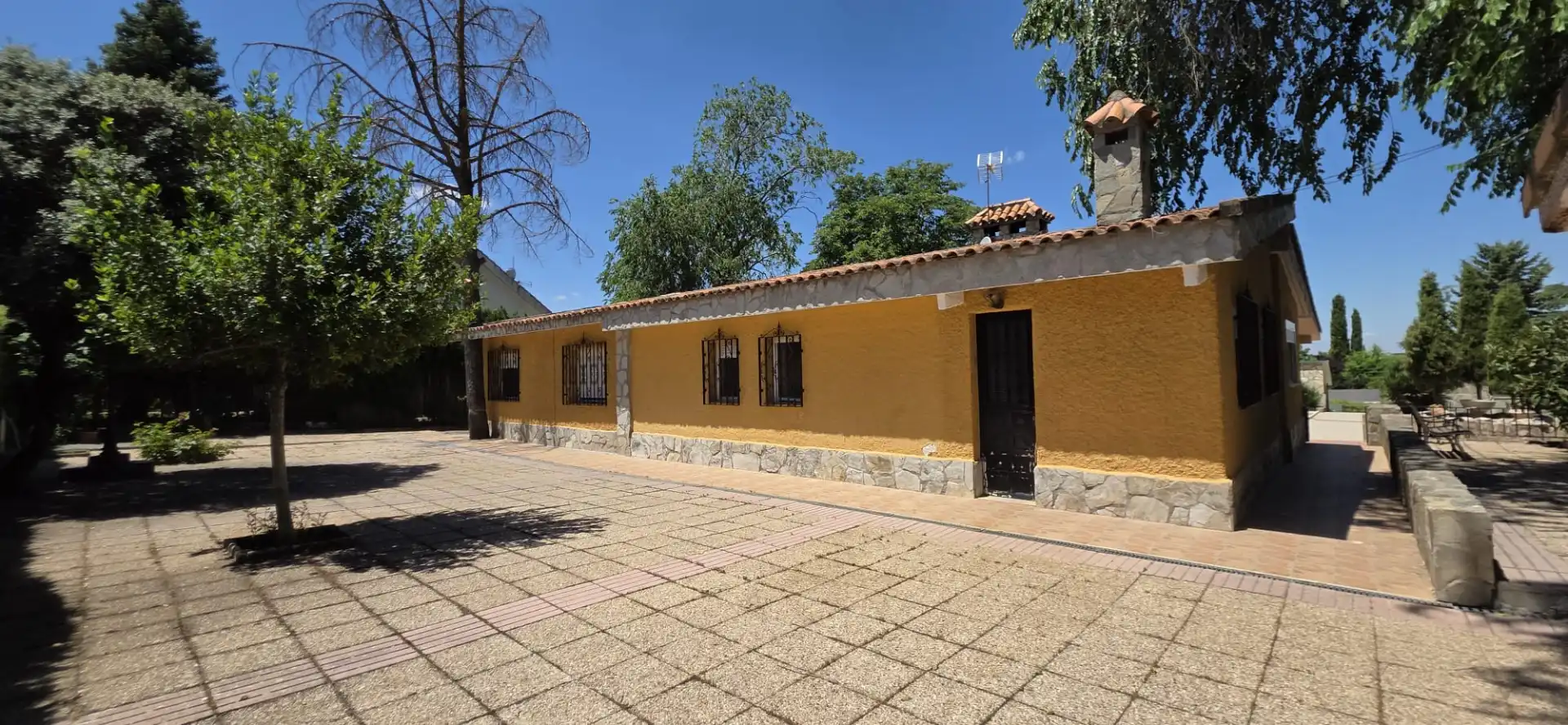 Detached house with pool for sale in Eurovillas, imagen 3