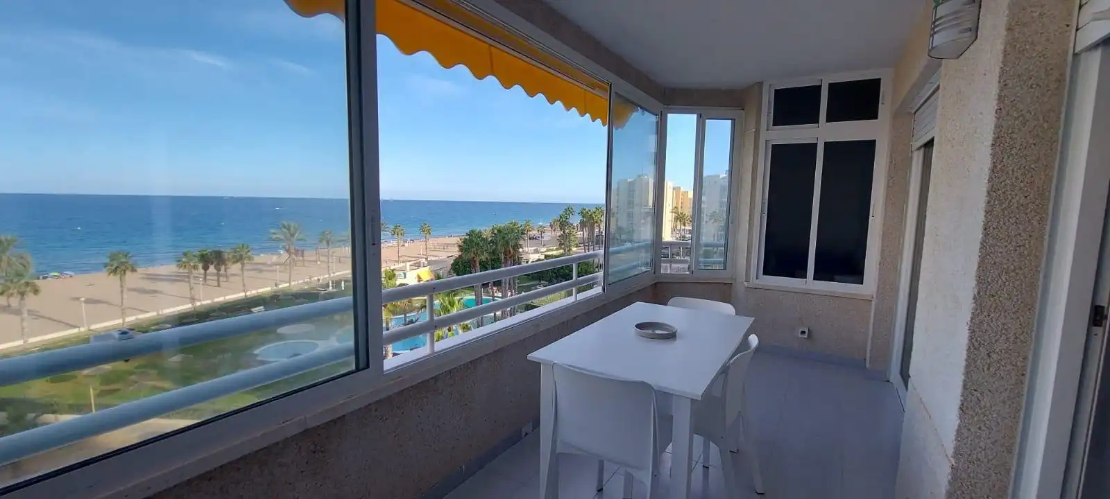 Habitación de Apartamento de alquiler en Alicante / Alacant