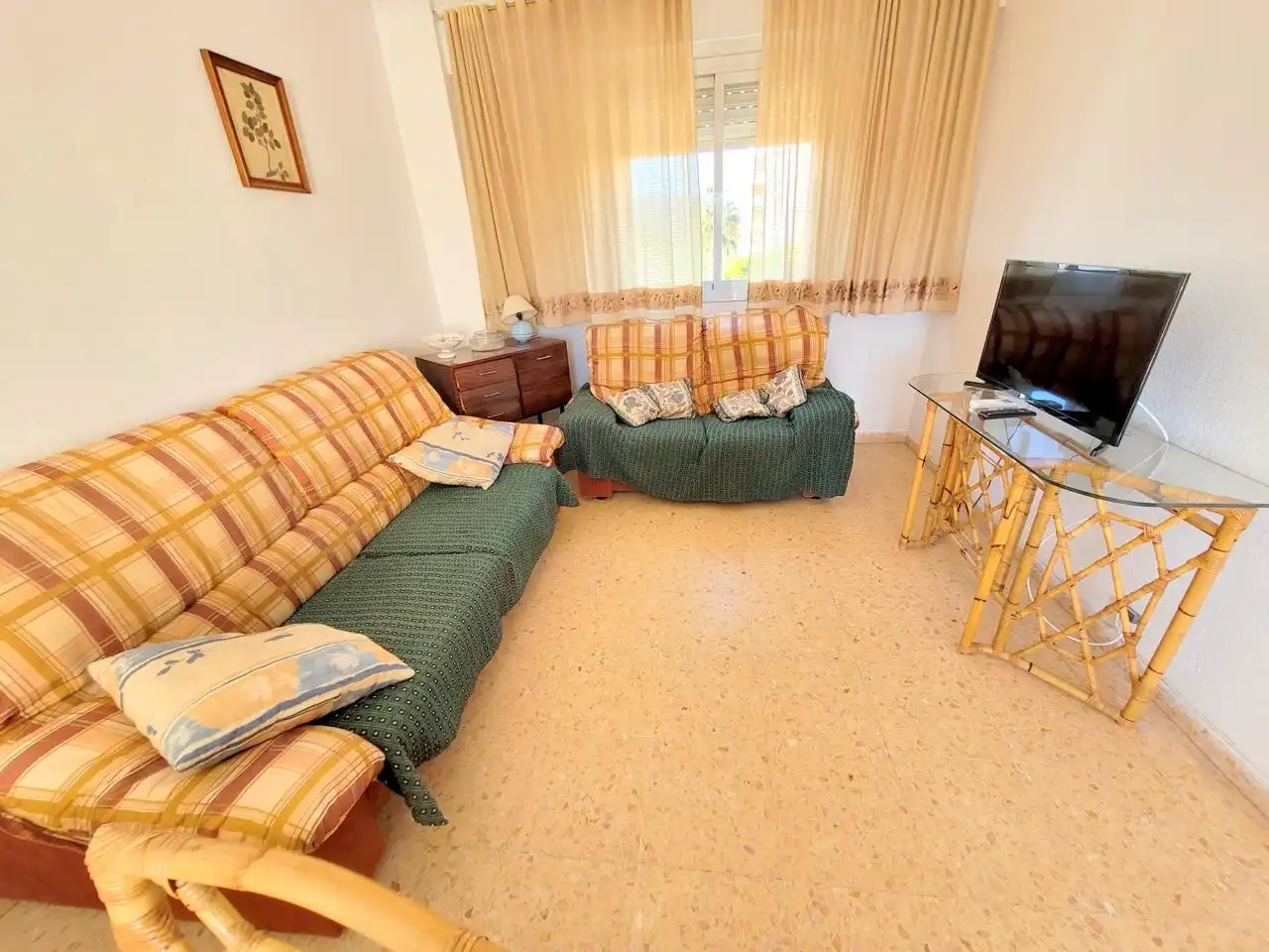 Apartamento de alquiler en De La Rioja, 125, Playa de Gandia