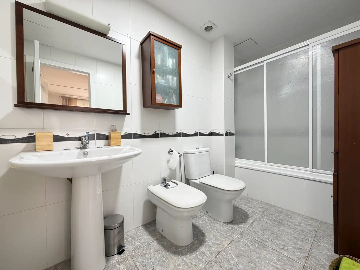 Bany de Apartament en venda en Roses amb Aire condicionat, Calefacció i Parquet