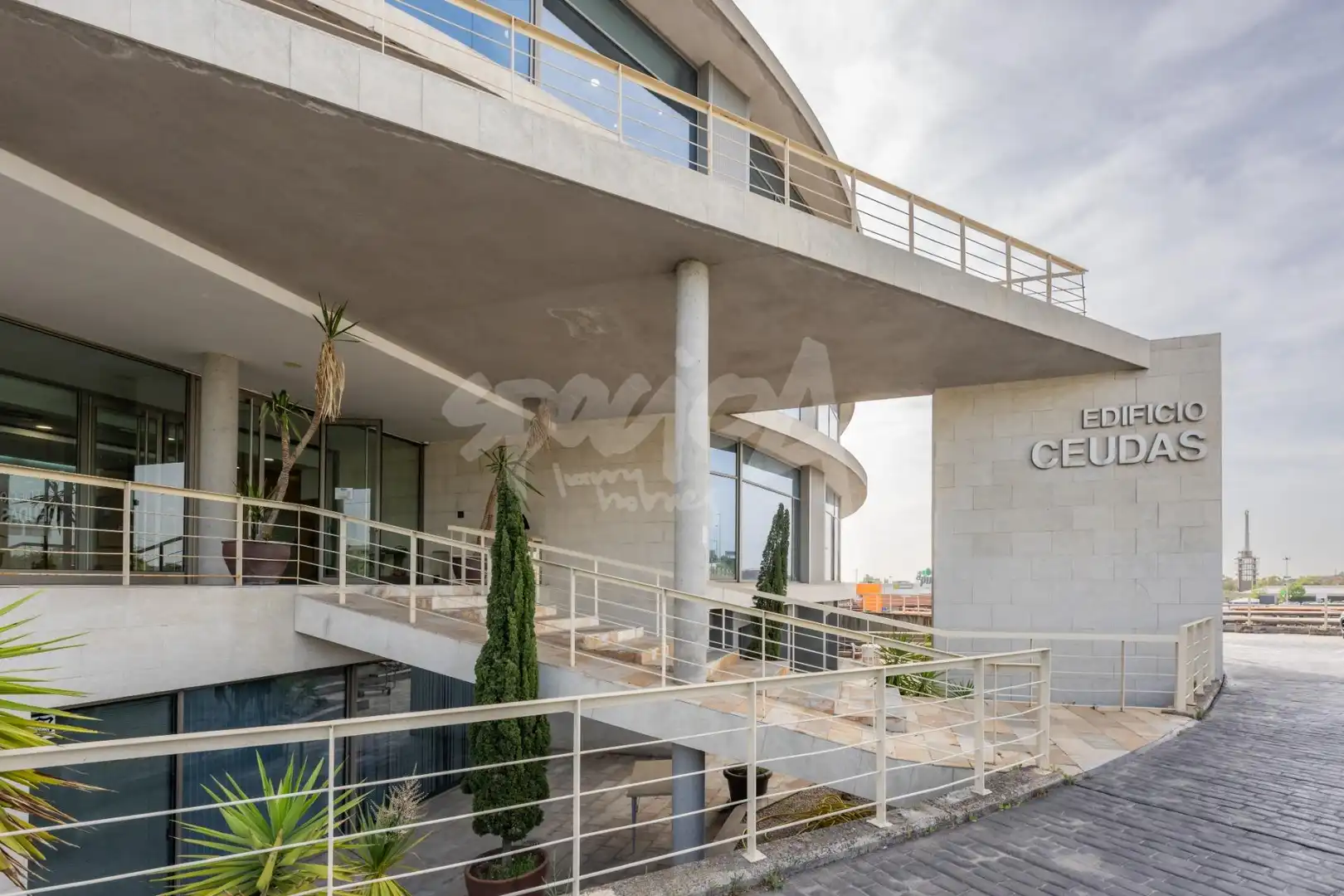 Vista exterior de Oficina en venta en Las Rozas de Madrid