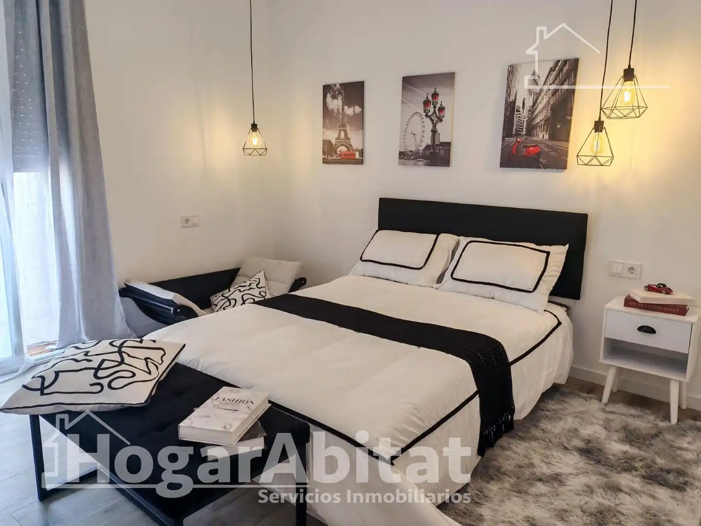 Bedroom of Attic for sale in Picassent  with Parquet flooring, Terrace and Furnished