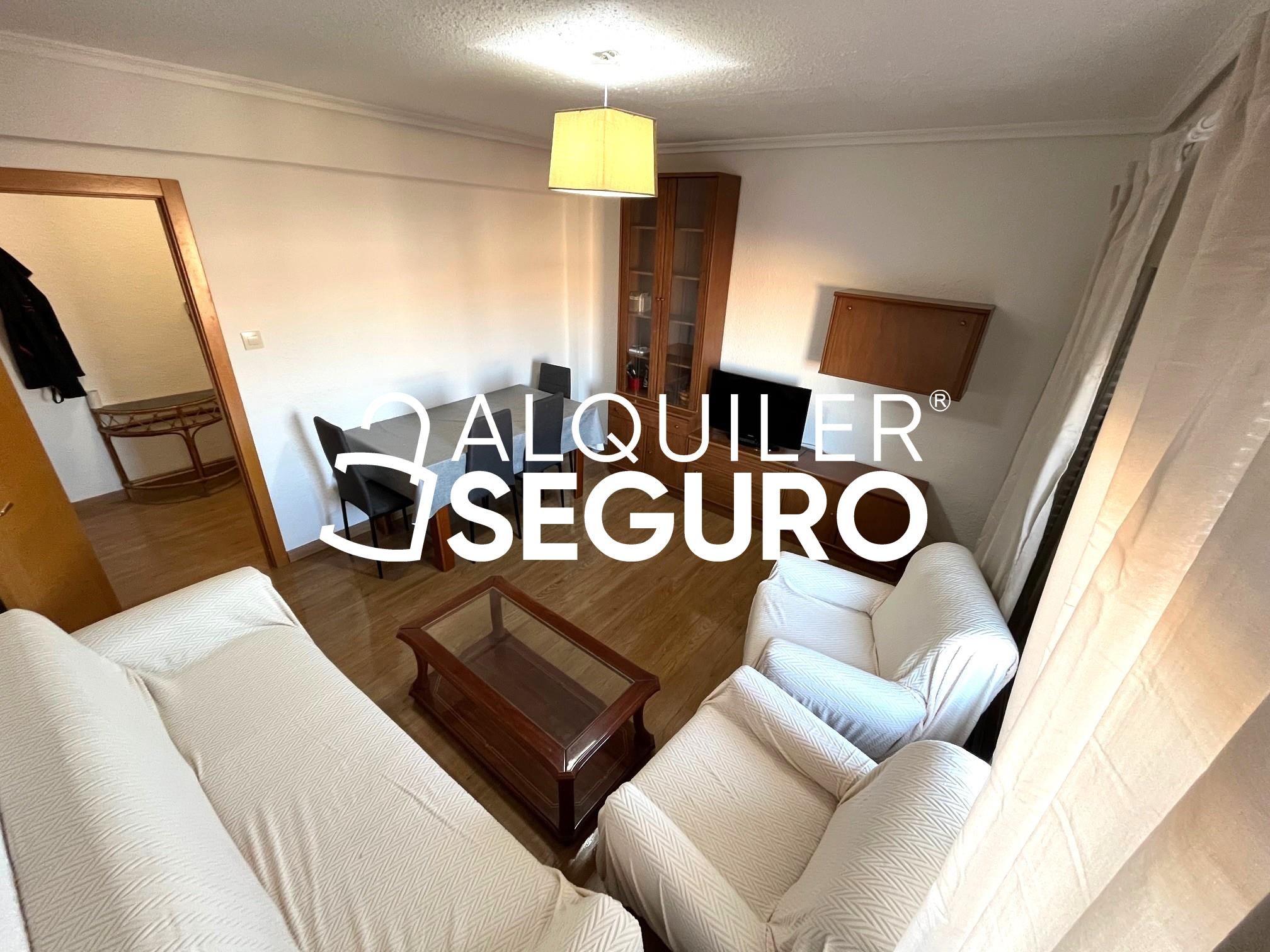 Sala d'estar de Pis de lloguer en  Albacete Capital amb Calefacció, Terrassa i Moblat