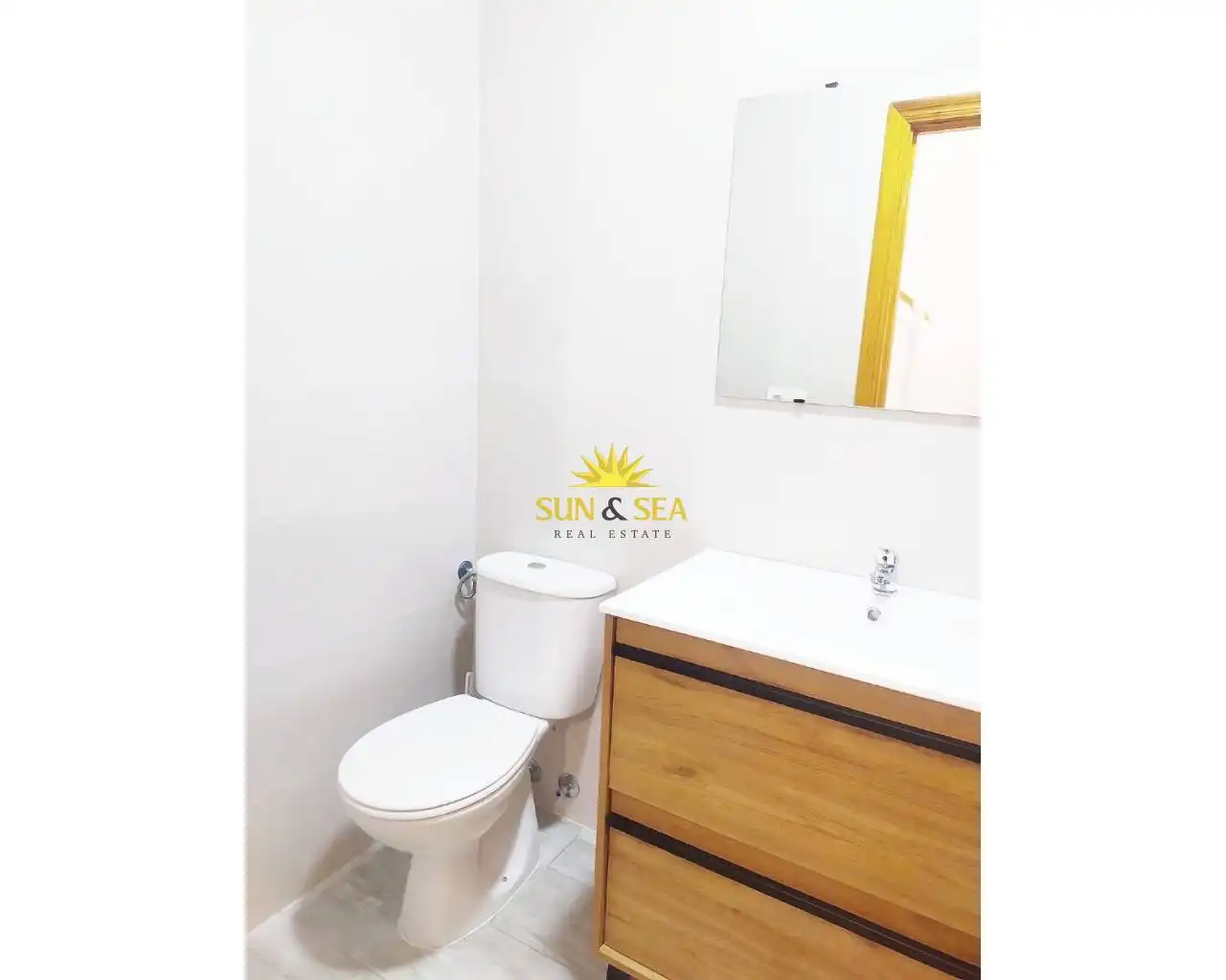 Bany de Dúplex de lloguer en Santa Pola amb Aire condicionat, Calefacció i Terrassa