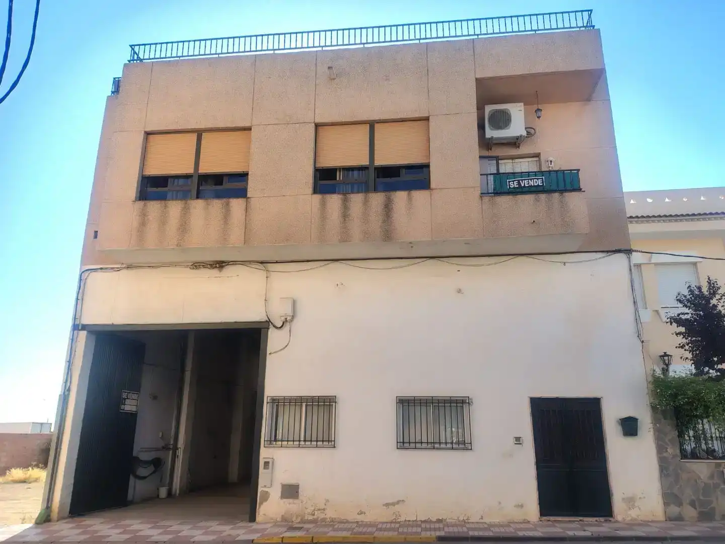 Vista exterior de Finca rústica en venda en Villatorres amb Aire condicionat, Traster i Balcó