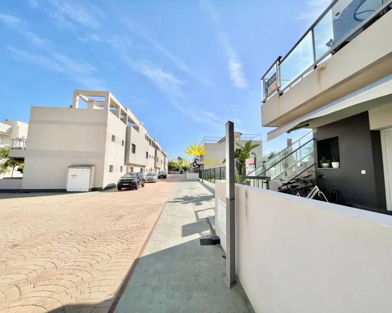 Vista exterior de Piso de alquiler en Pilar de la Horadada con Aire acondicionado, Calefacción y Terraza
