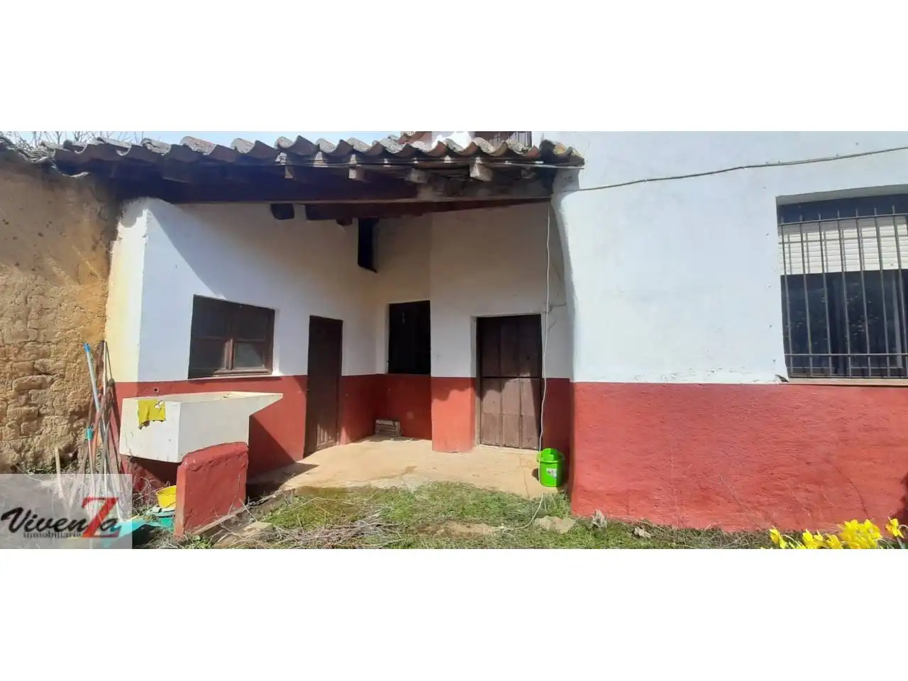 Vista exterior de Casa o chalet en venta en Faramontanos de Tábara