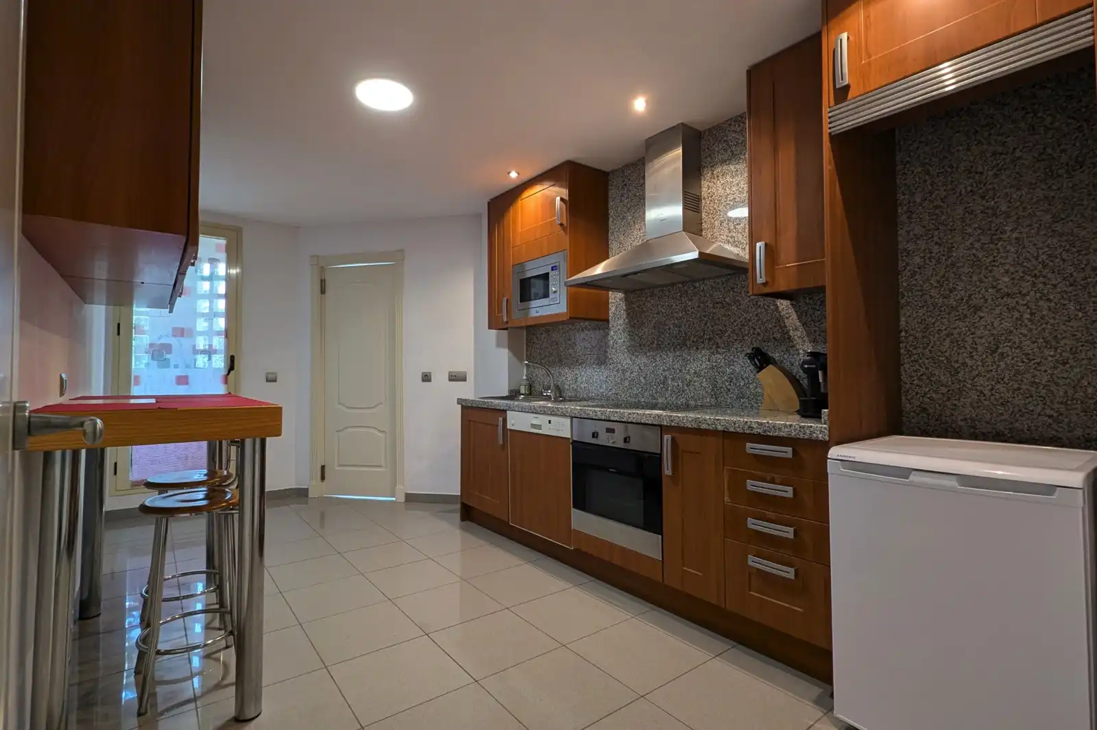 Cocina de Planta baja en venta en Marbella con Aire acondicionado, Terraza y Trastero