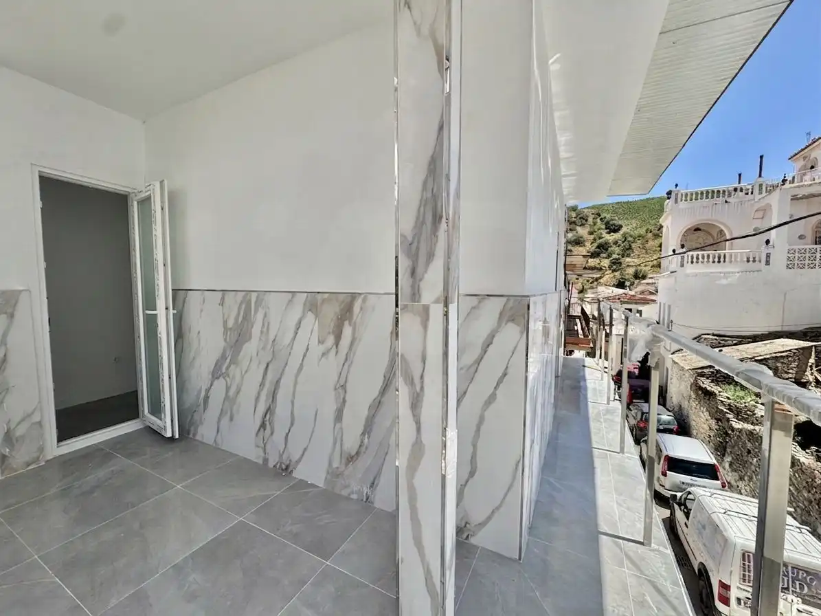 Bathroom of Houses for sale in Almáchar  with Heating and Terrace