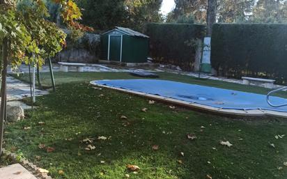 Swimming pool of House or chalet for sale in Villaluenga de la Sagra  with Air Conditioner, Heating and Private garden