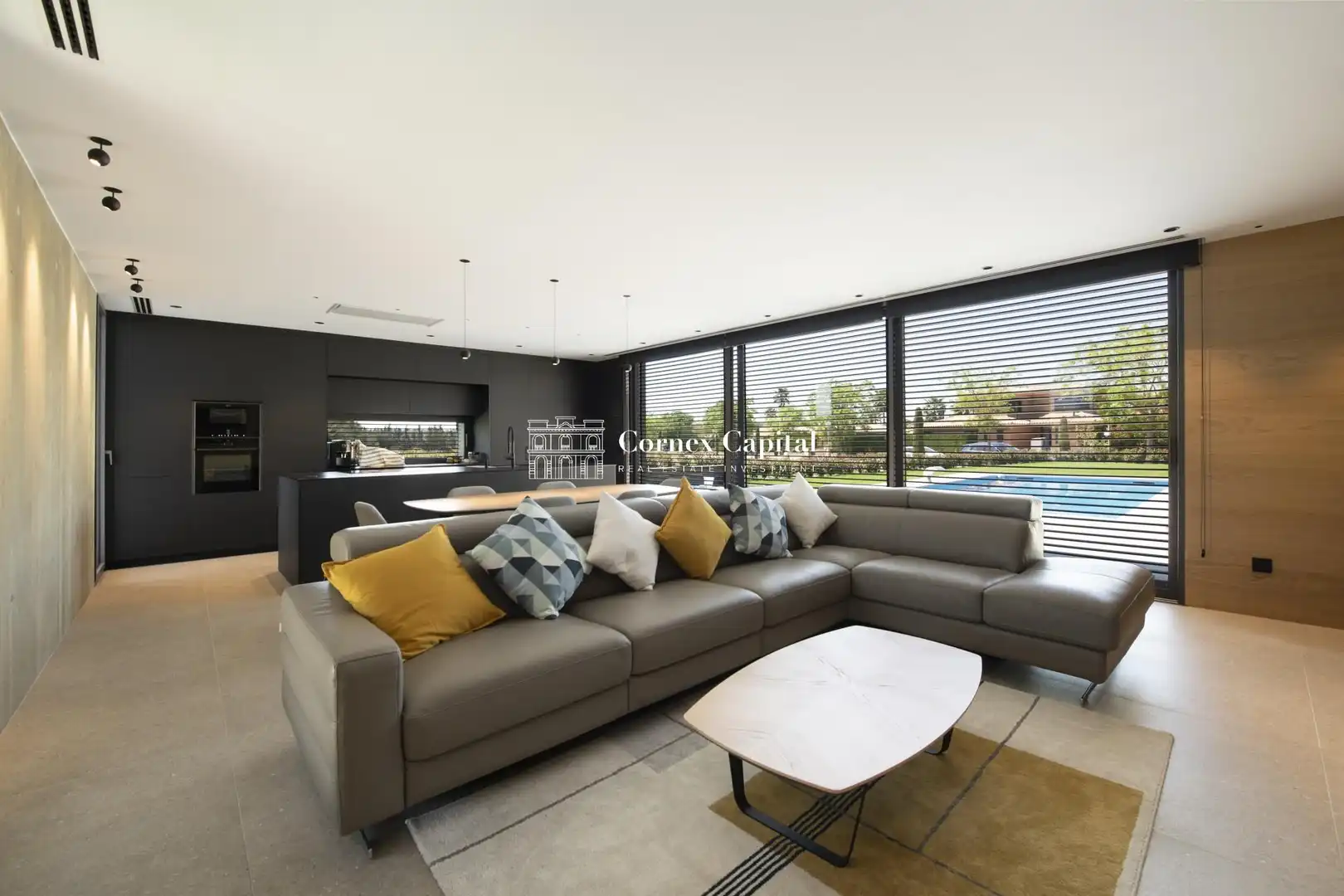 House with pool for sale in Navata