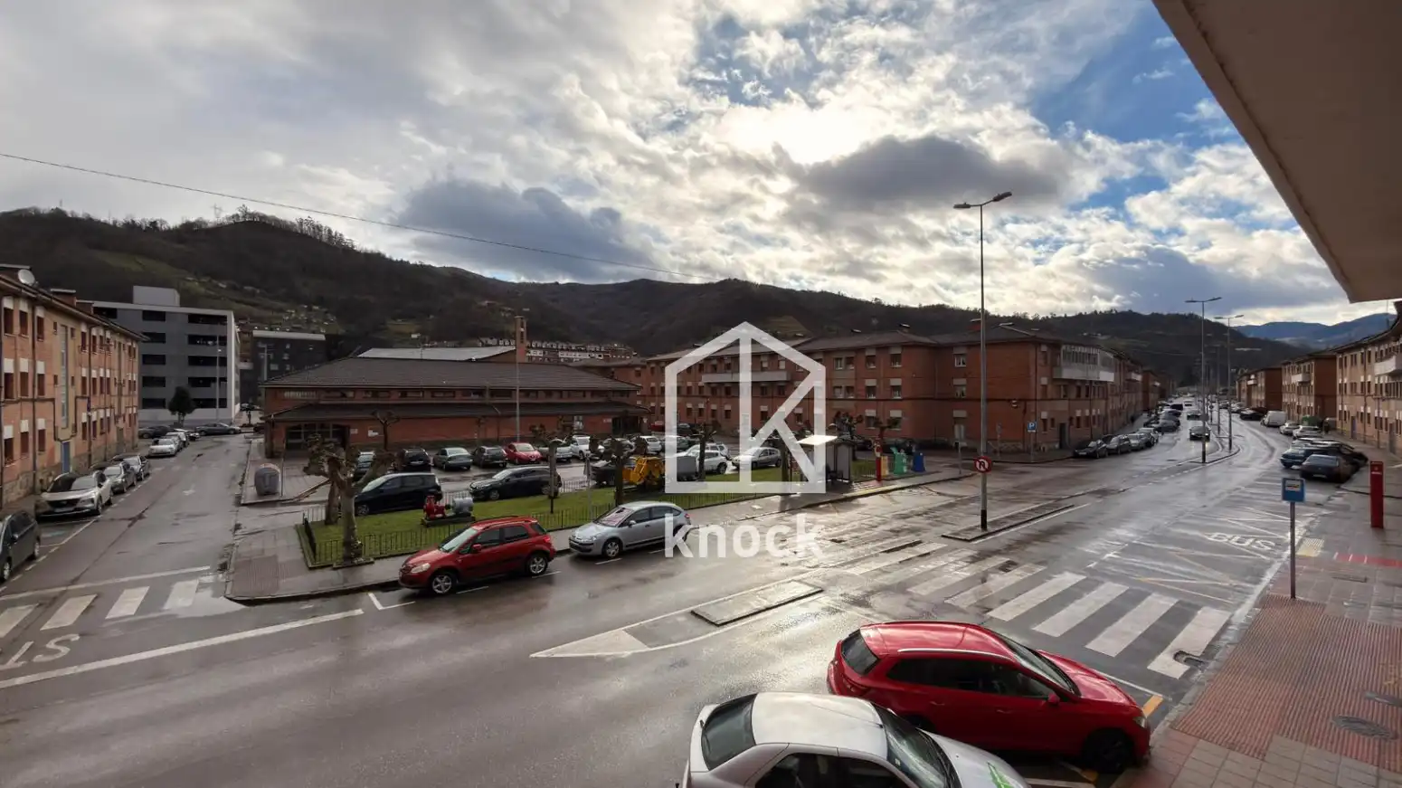 Vista exterior de Pis en venda en Mieres (Asturias) amb Calefacció i Traster