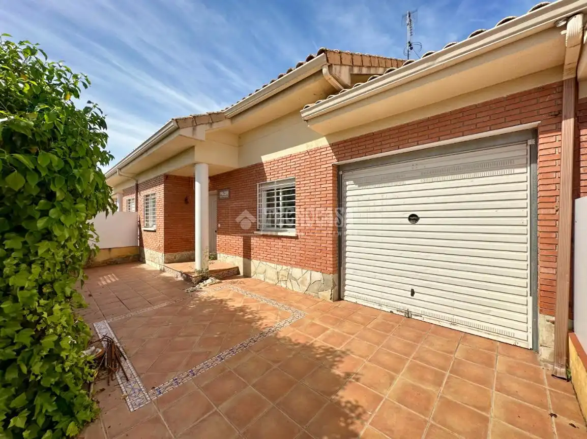 Casa adosada en venta en Pozo de Guadalajara