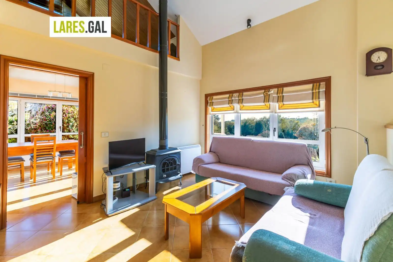Sala de estar de Casa o chalet en venta en Cangas  con Calefacción y Trastero