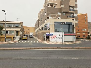 Local comercial en alquiler en Aguadulce