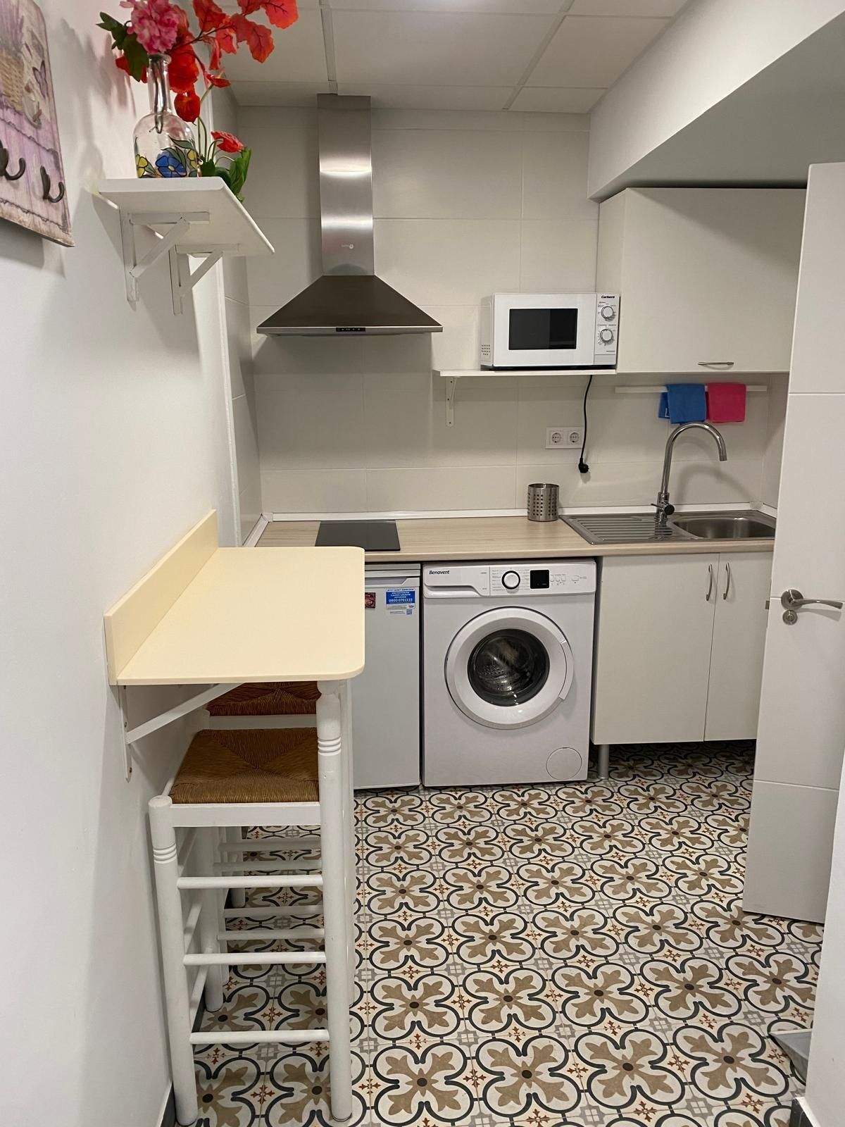 Cuina de Pis de lloguer en  Sevilla Capital amb Aire condicionat