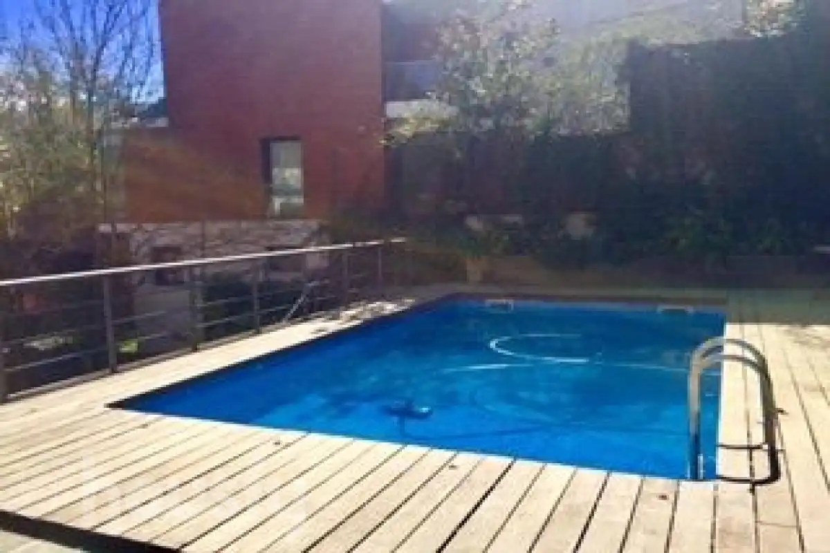 Casa o xalet de lloguer a Avinguda de Can Cortés, Les Planes