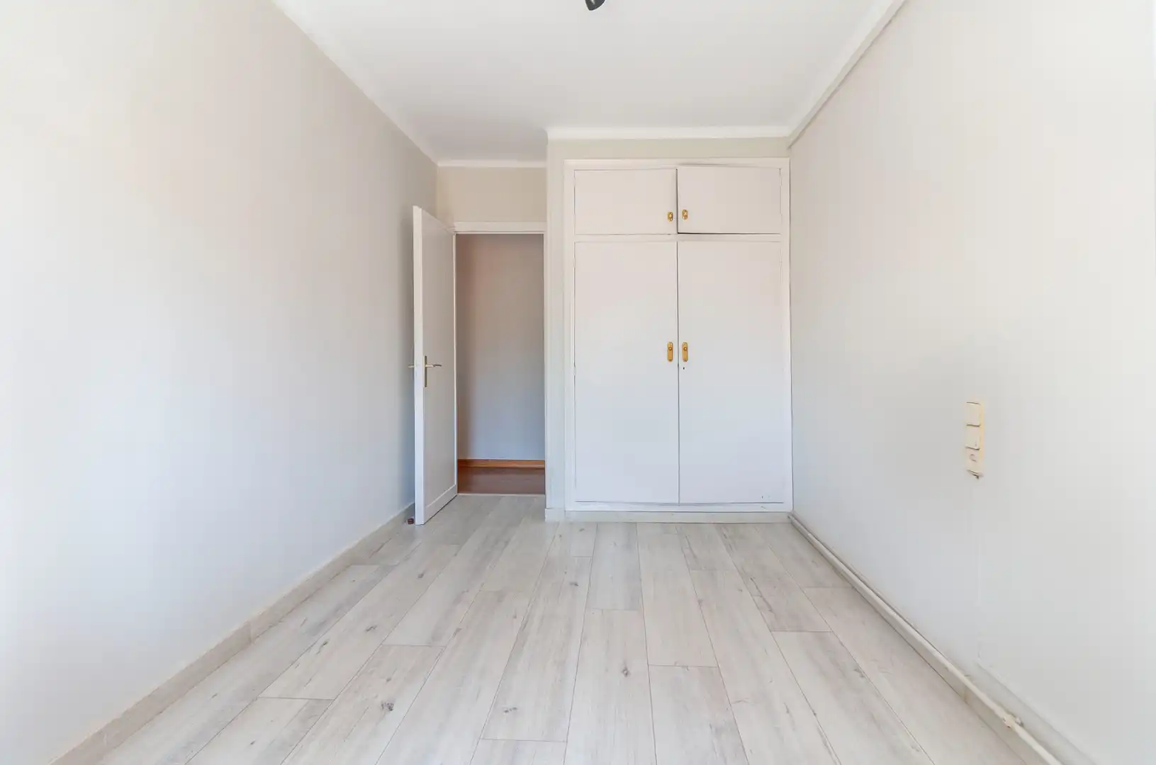 Bedroom of Flat for sale in Terrassa  with Air Conditioner, Heating and Private garden