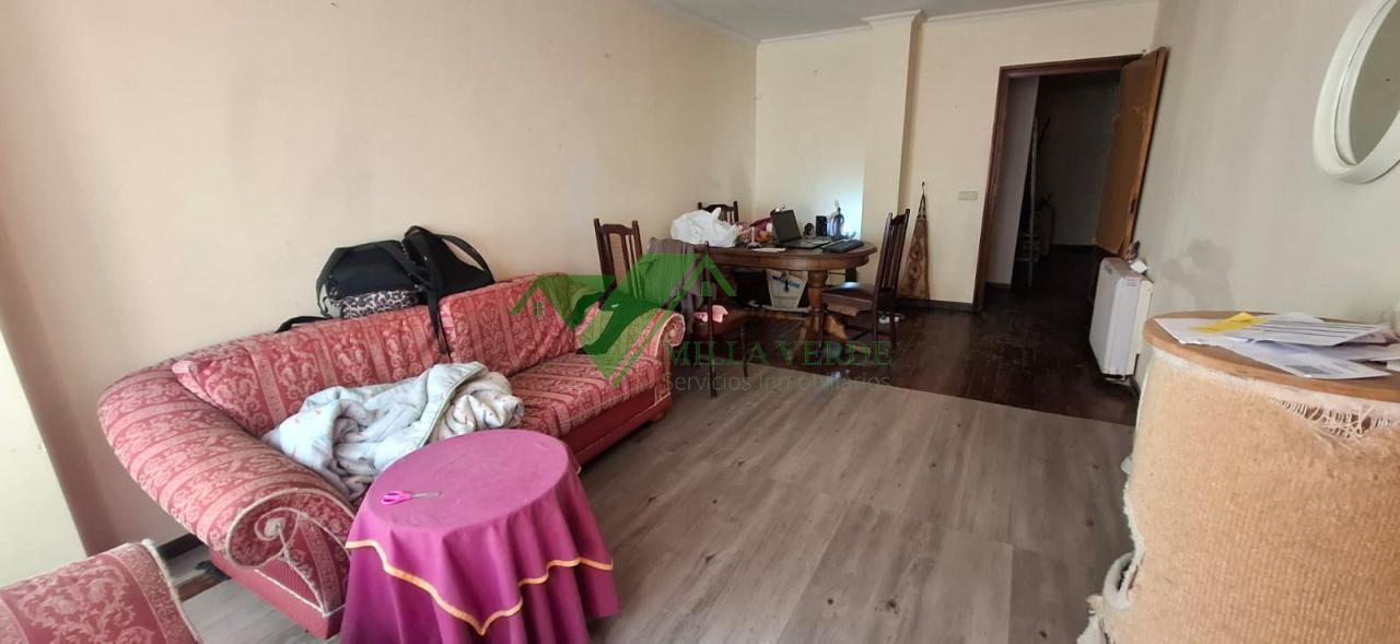 Dormitori de Pis en venda en Vigo  amb Calefacció i Parquet