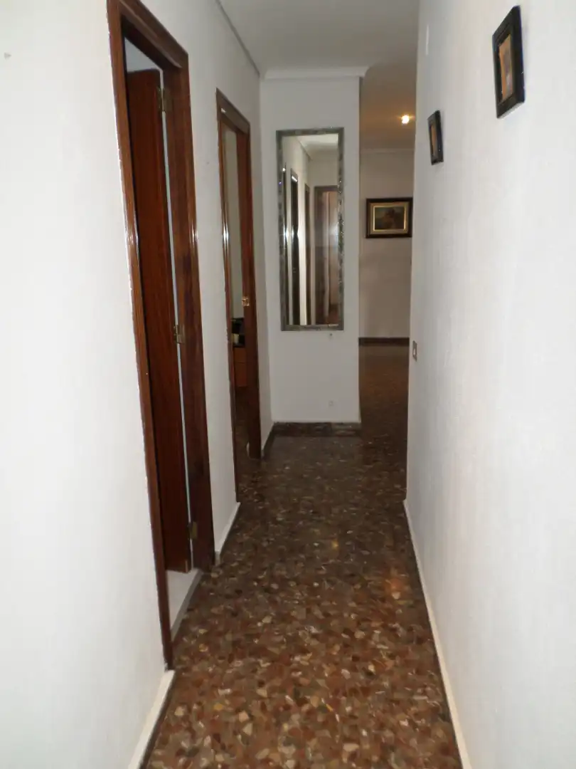 Piso en venta en Castellón de la Plana / Castelló de la Plana con Calefacción, Terraza y Amueblado