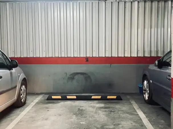 Parking de Piso de alquiler en Fuengirola con Aire acondicionado y Balcón