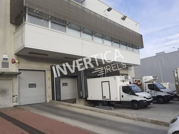 Nave industrial in vendita a Carrer Longitudinal 10