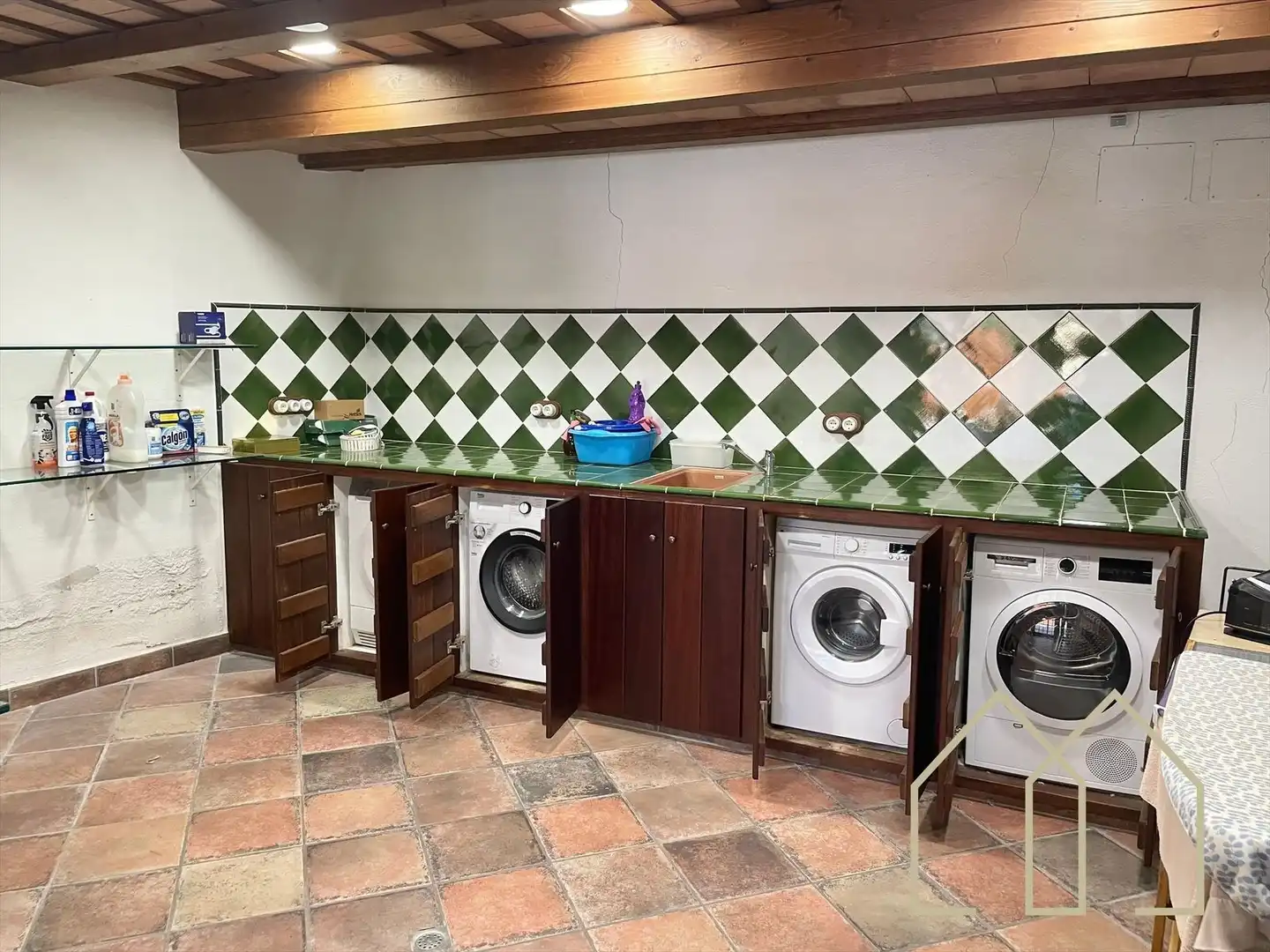 Cocina de Casa o chalet en venta en Sant Joan de Mollet con Aire acondicionado, Calefacción y Jardín privado