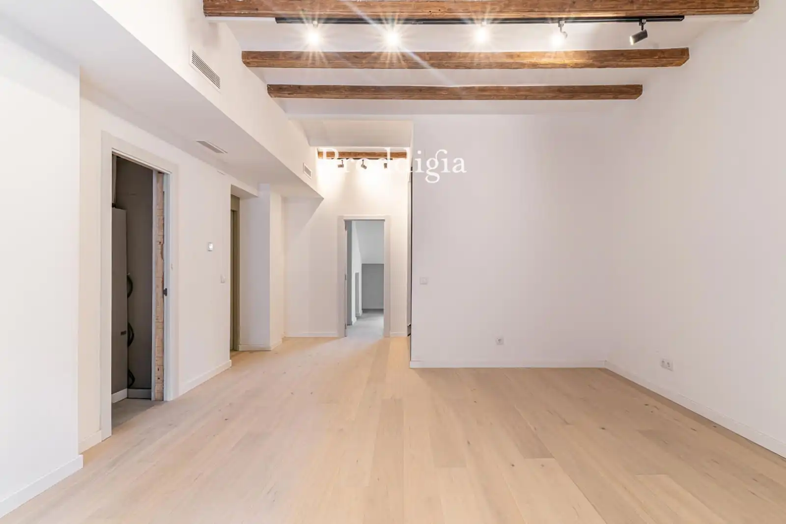 Dúplex en venta en Barcelona con Aire acondicionado, Calefacción y Terraza