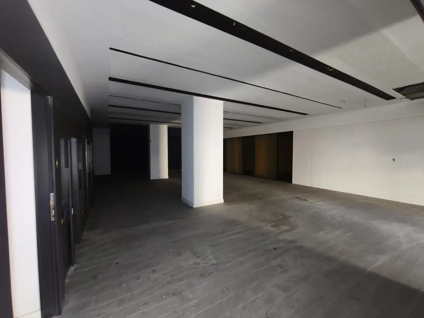 Local comercial en venda a Avenida de Don Marcelo Celayeta 80, imagen 6