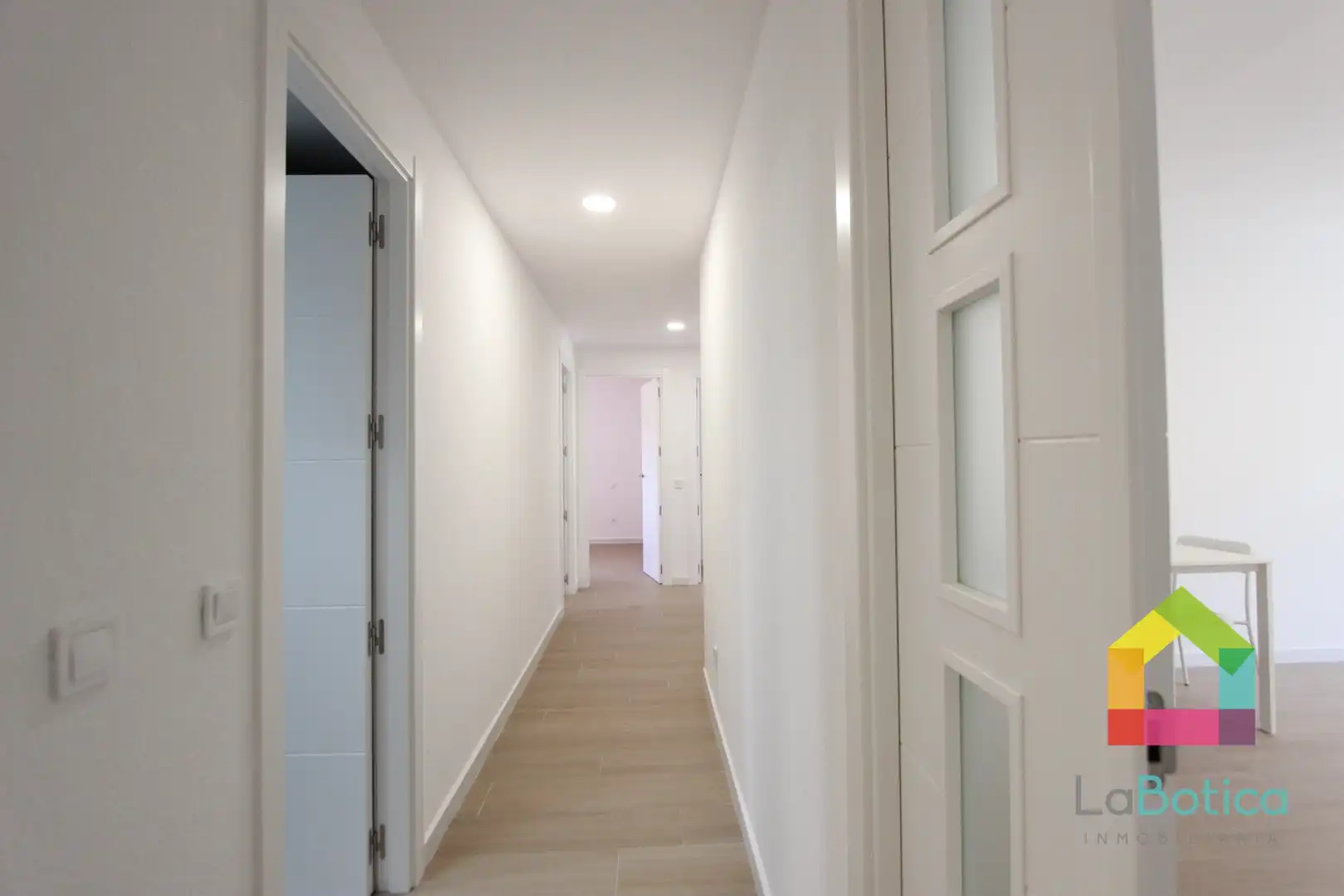 Flat for sale in Toledo  with Air Conditioner and Heating