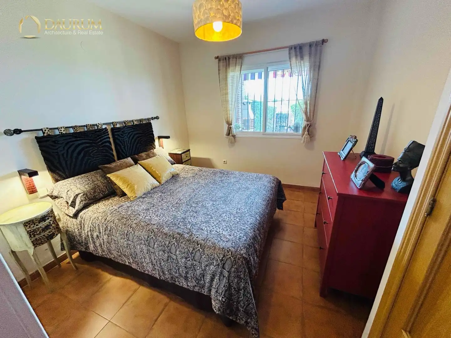 Schlafzimmer von Einfamilien-Reihenhaus zum Verkauf in Torrox mit Klimaanlage, Heizung und Privatgarten