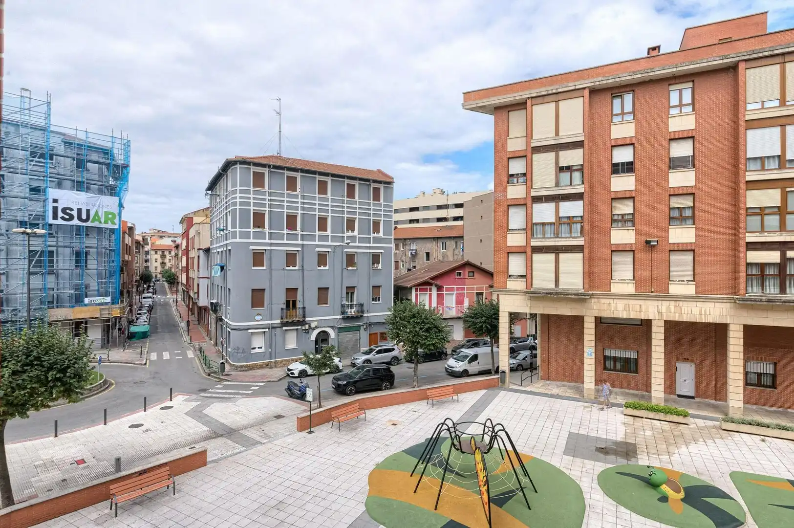 Vista exterior de Apartamento en venta en Barakaldo  con Calefacción, Trastero y Amueblado