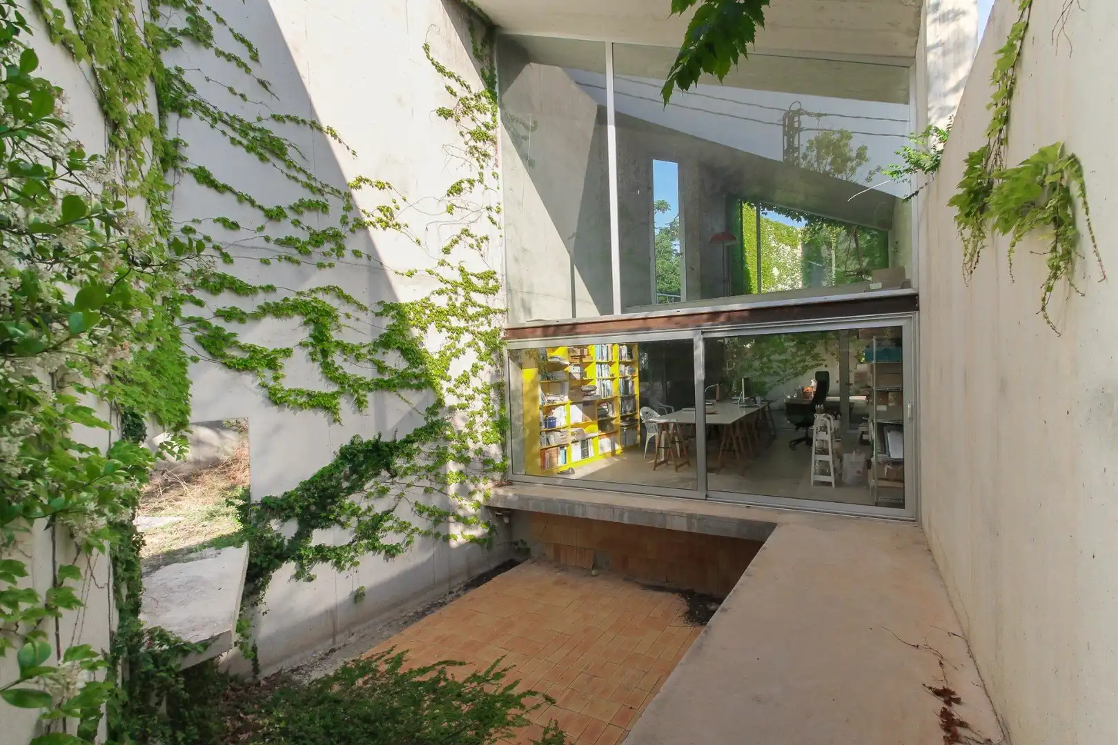 Exterior view of Houses for sale in San Vicente del Raspeig / Sant Vicent del Raspeig  with Private garden, Storage room and Swimming Pool