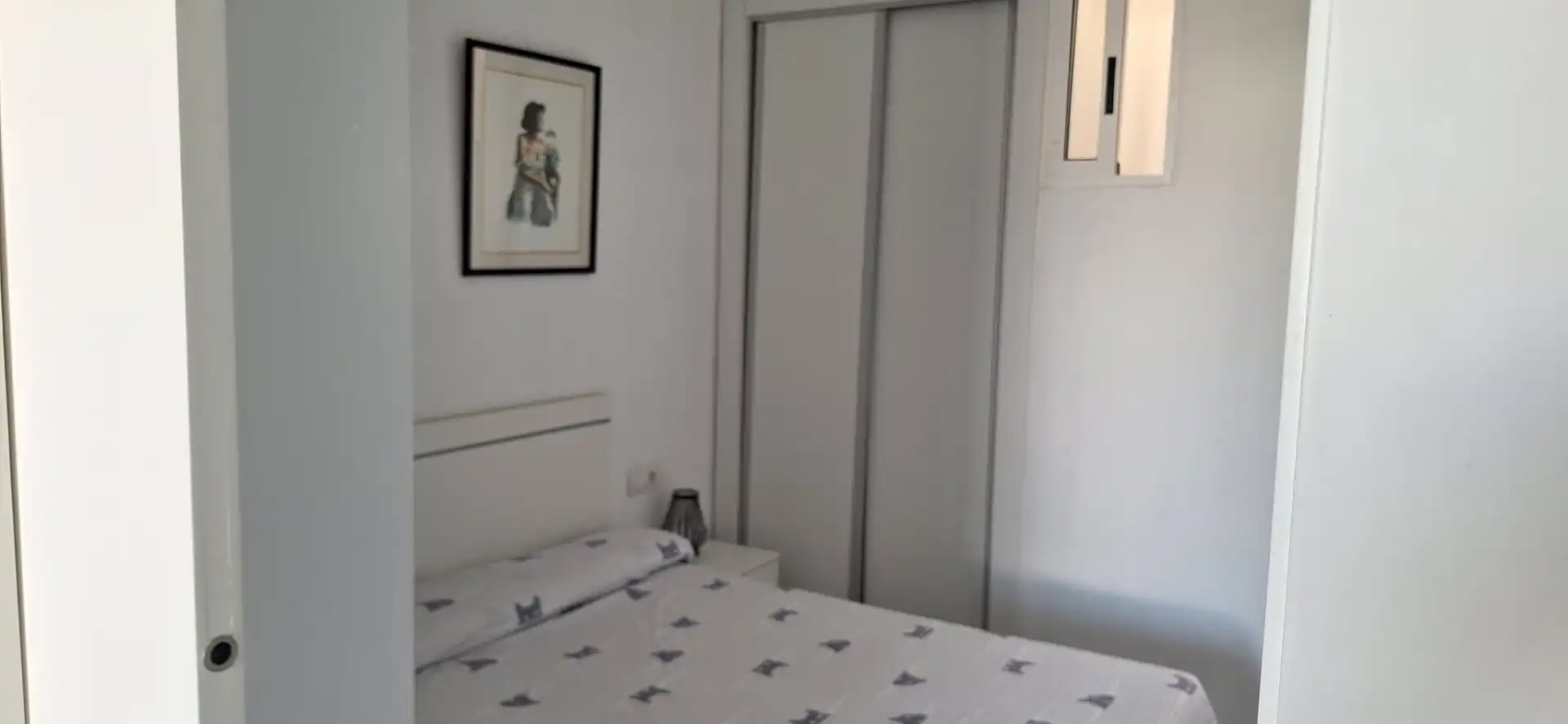 Schlafzimmer von Wohnung zur Miete in El Grao