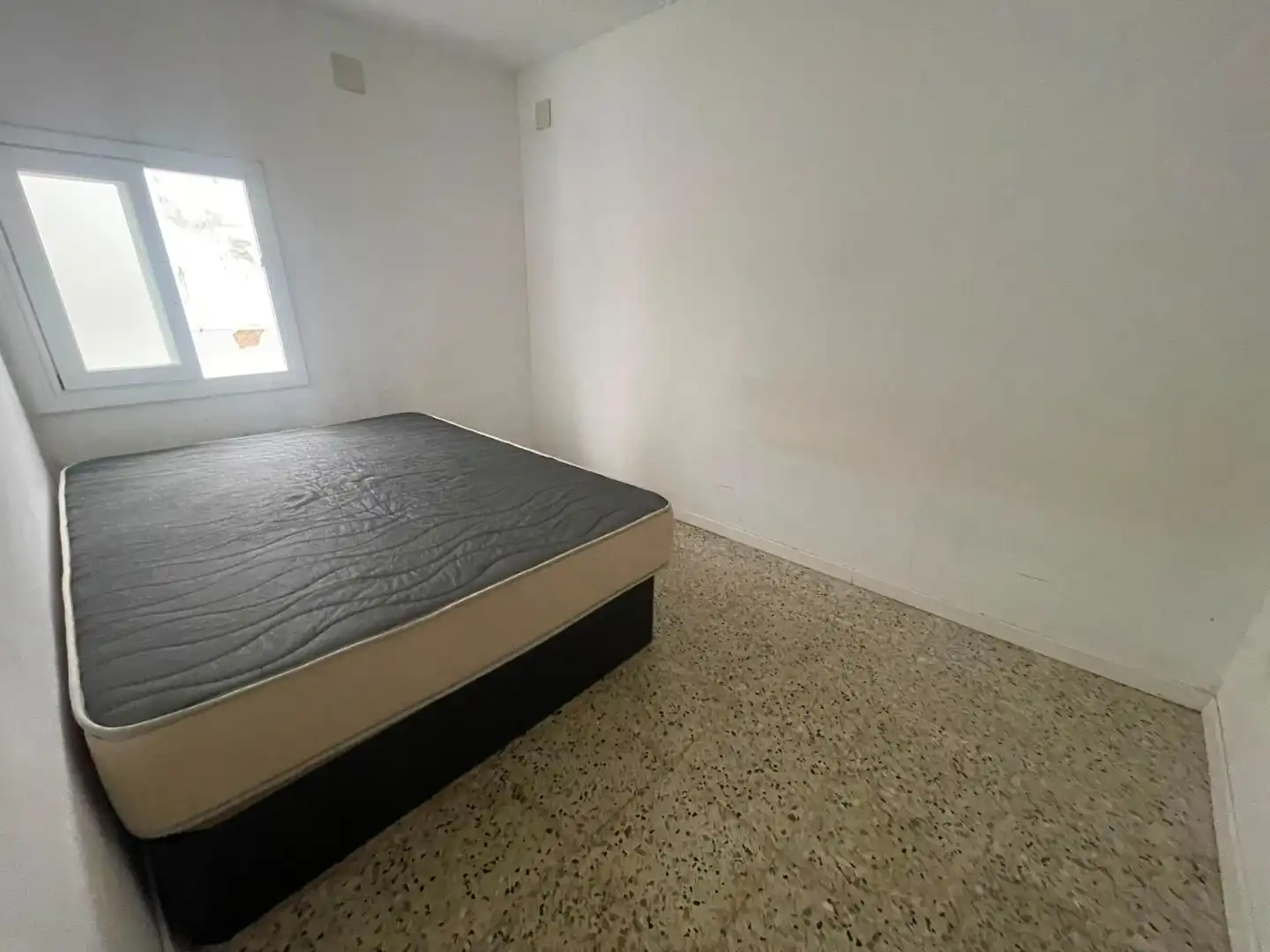 Habitación de Casa adosada en venta en Terrassa con Aire acondicionado y Calefacción