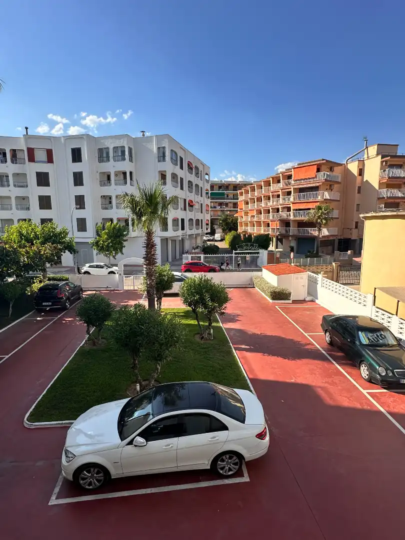 Vista exterior de Àtic en venda en Cambrils amb Aire condicionat, Calefacció i Moblat