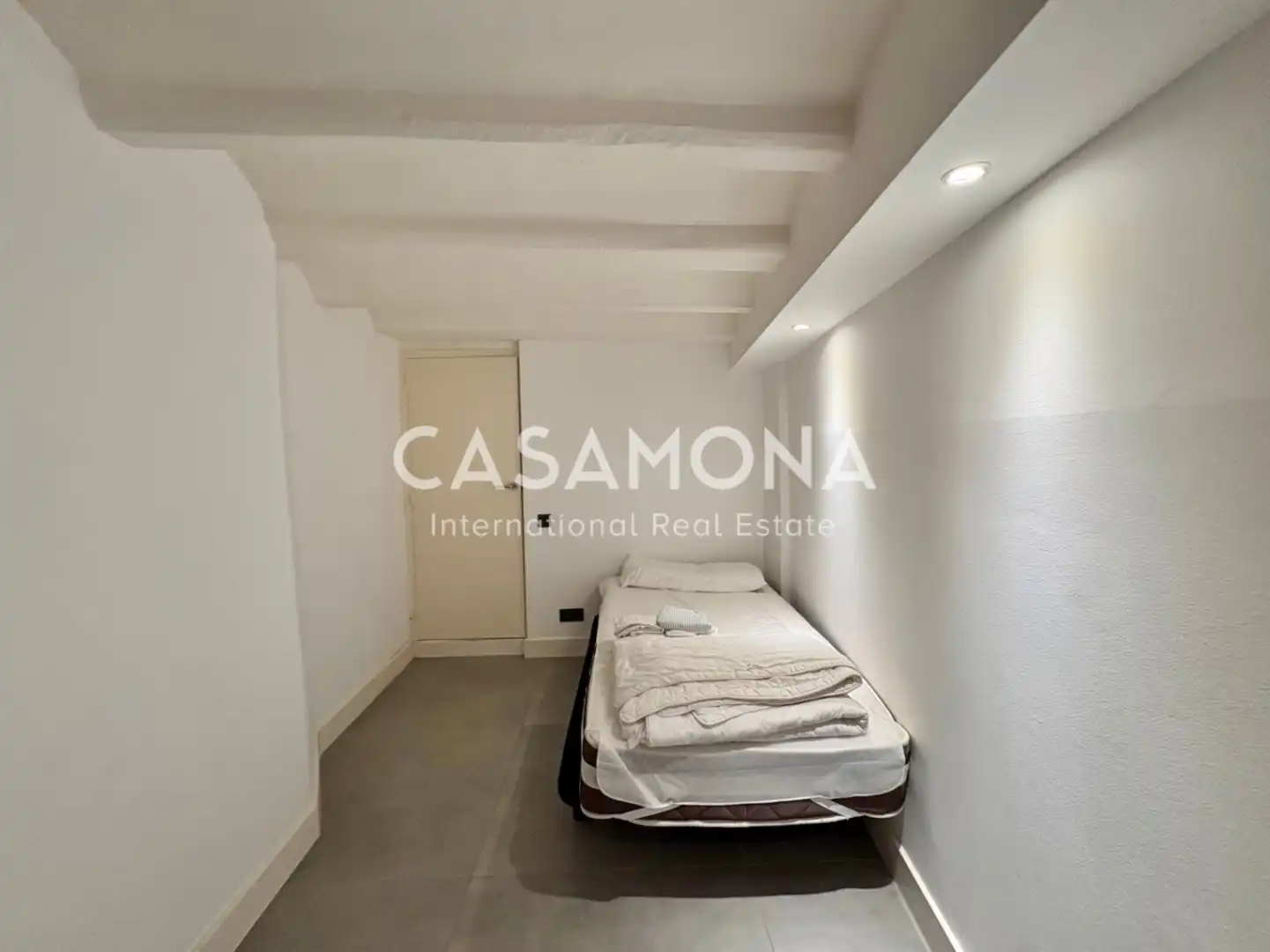 Maisonette zur Miete in Barcelona mit Klimaanlage, Heizung und Abstellraum