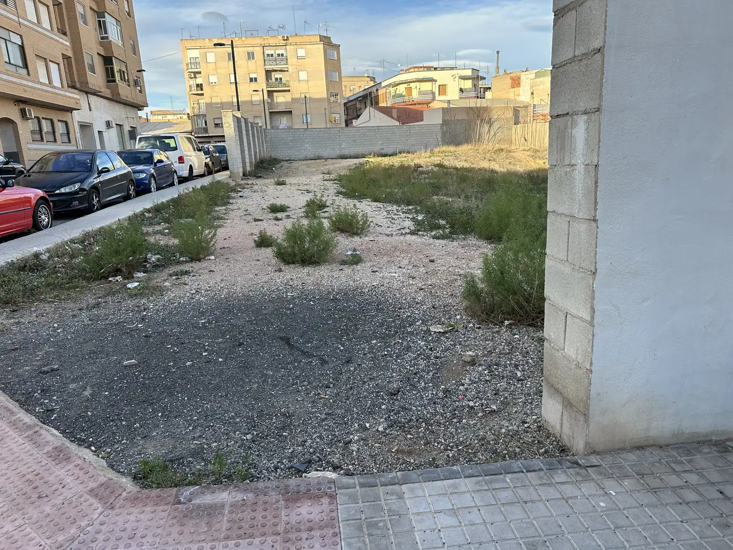 Residential land for sale in Carrer Metge Rafael Navarro 24, imagen 2