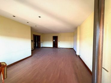 Piso con balcón en venta en Centro
