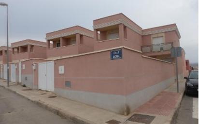 Vista exterior de Casa adosada en venda en Benahadux