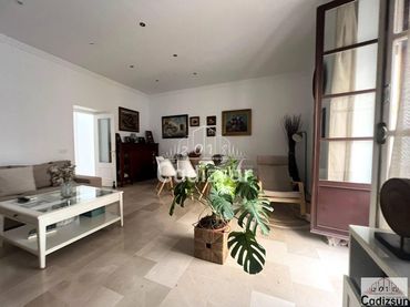 Flat with balcony for sale in Calle San Miguel
