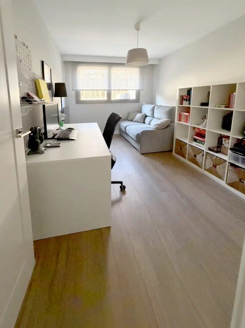 Sala de estar de Planta baja de alquiler en Boadilla del Monte con Aire acondicionado, Calefacción y Jardín privado