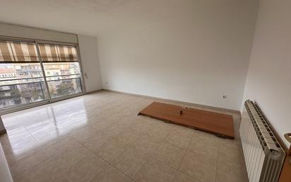 Living room of Flat for sale in Salt  with Terrace and Balcony
