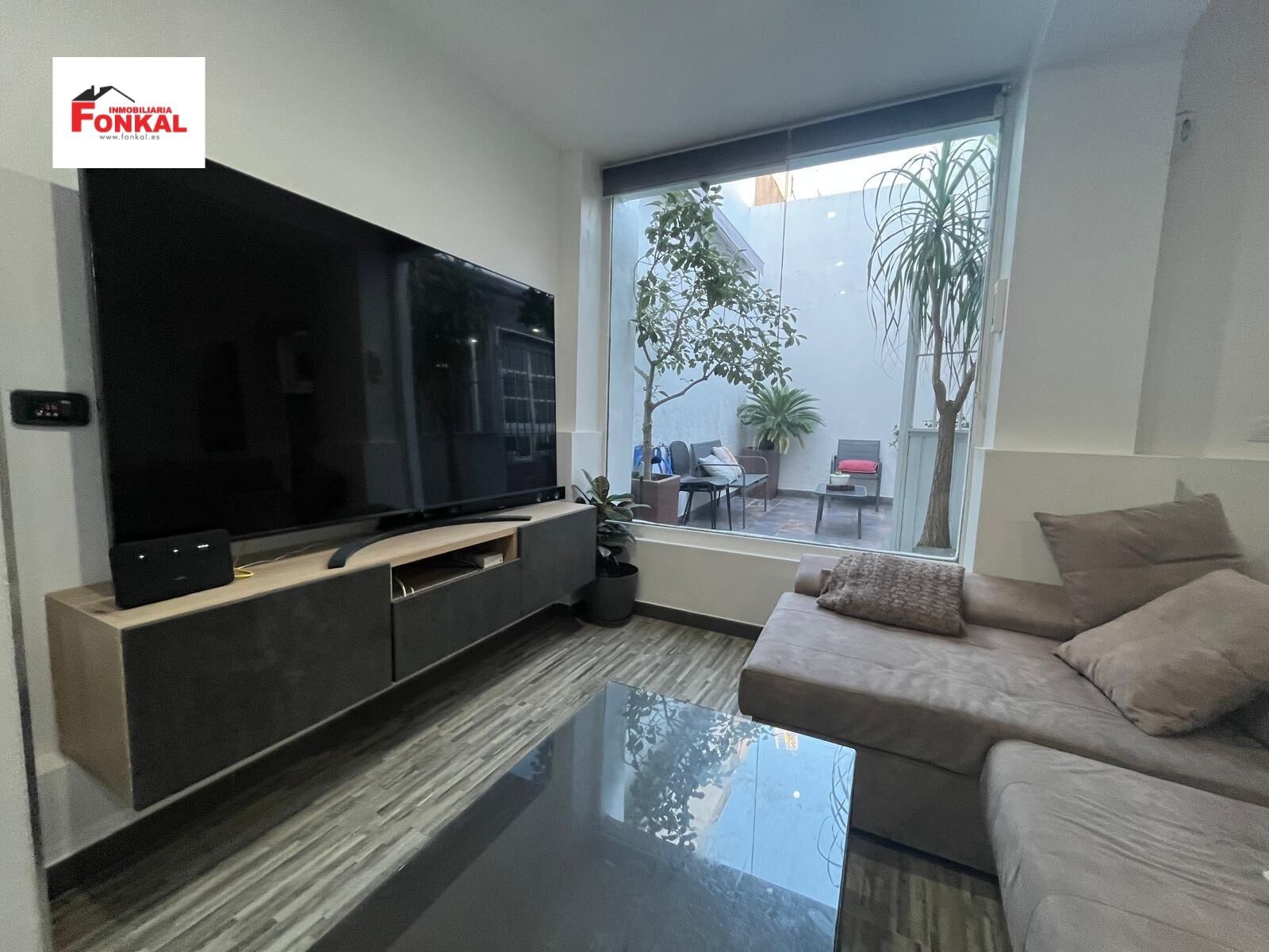 Sala de estar de Casa adosada en venta en Jerez de la Frontera con Aire acondicionado, Terraza y Trastero