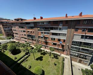 Vista exterior de Pis en venda en Barakaldo  amb Terrassa