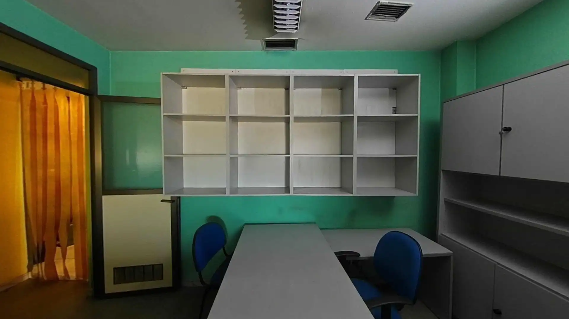 Local comercial en venda a ANTIBIOTICOS-A, imagen 3